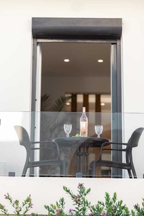 Olvos Suite Naxos City Eksteriør billede